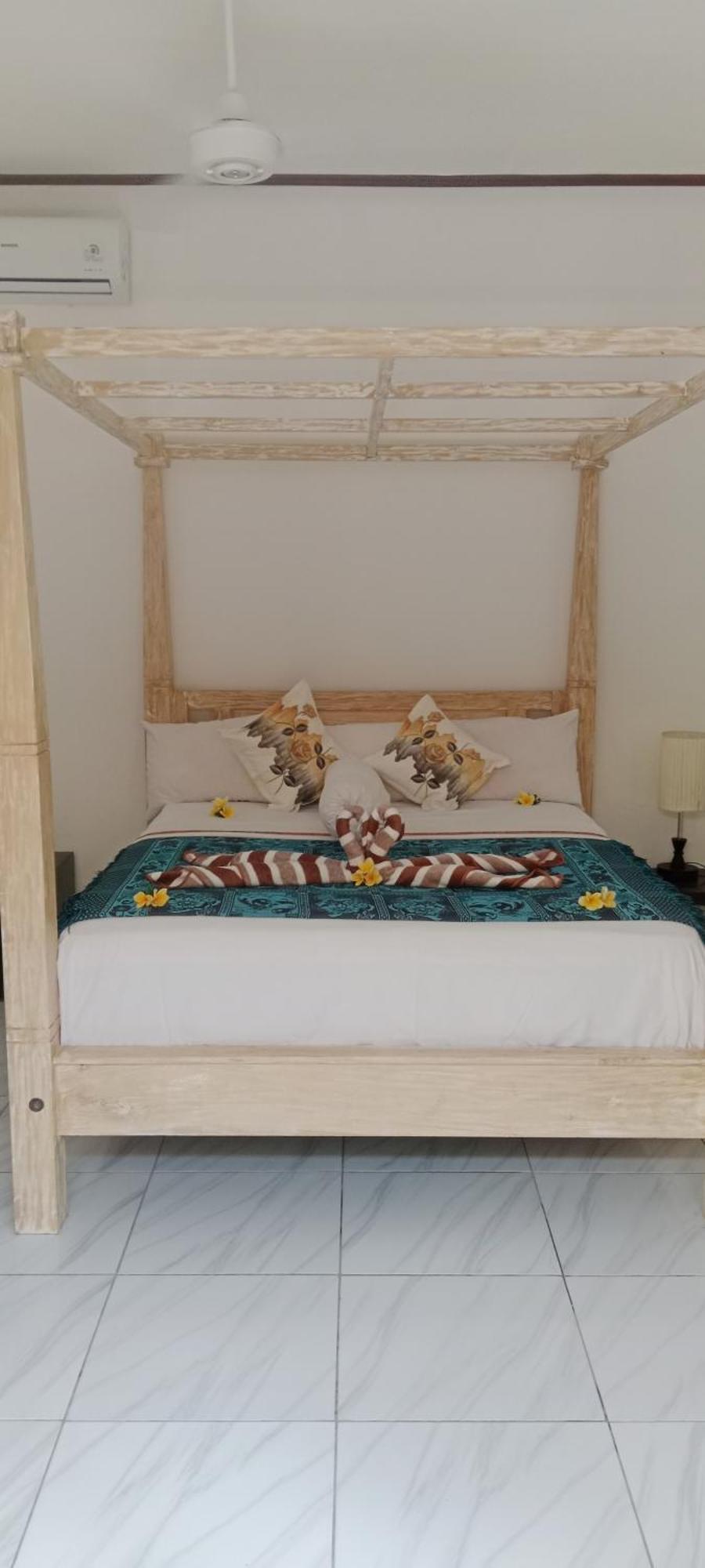 Beten Enjung Home Stay&Waroeng Amed Extérieur photo