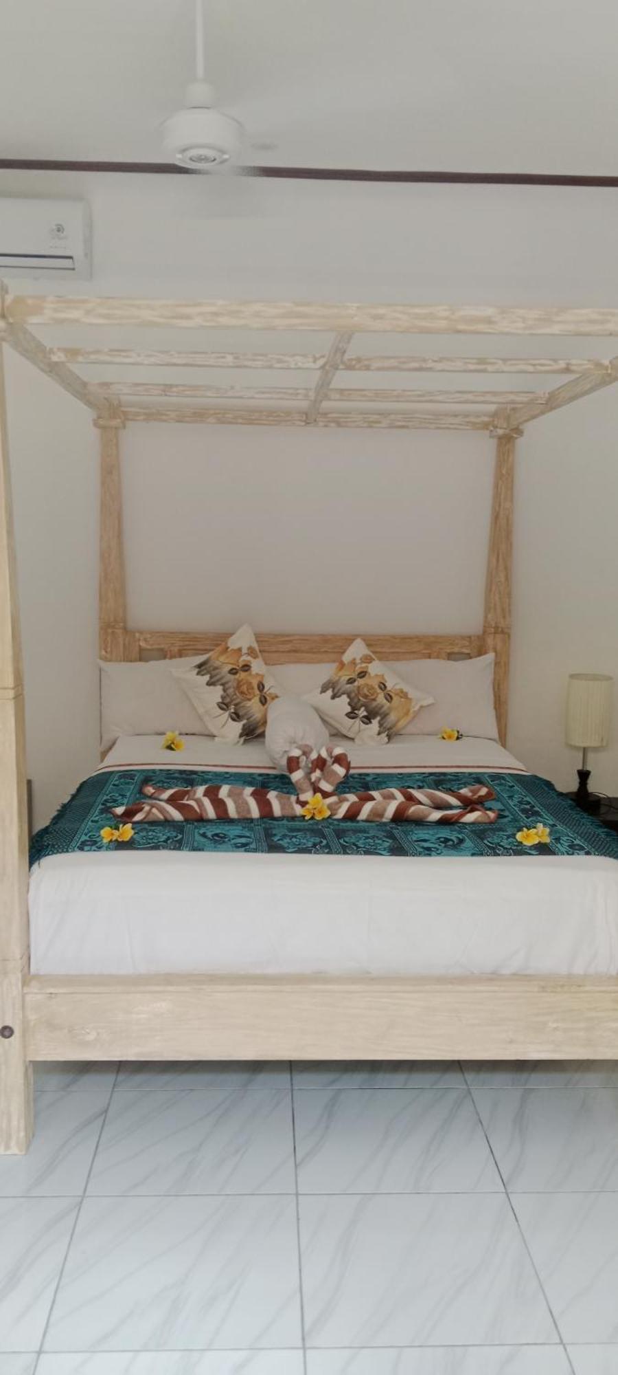 Beten Enjung Home Stay&Waroeng Amed Extérieur photo