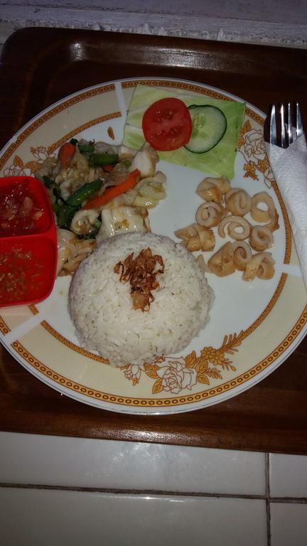 Beten Enjung Home Stay&Waroeng Amed Extérieur photo