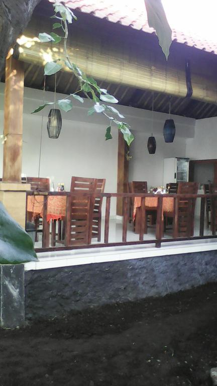 Beten Enjung Home Stay&Waroeng Amed Extérieur photo